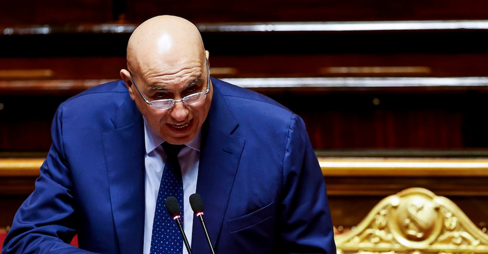 Crosetto: «Valutare ritiro Unifil o nuova presenza Onu. Ruolo delle Nazioni Unite serve anche a Gaza e in Ucraina»