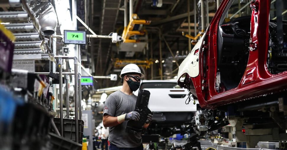 Istat: a settembre produzione industriale a +2,8% sul mese