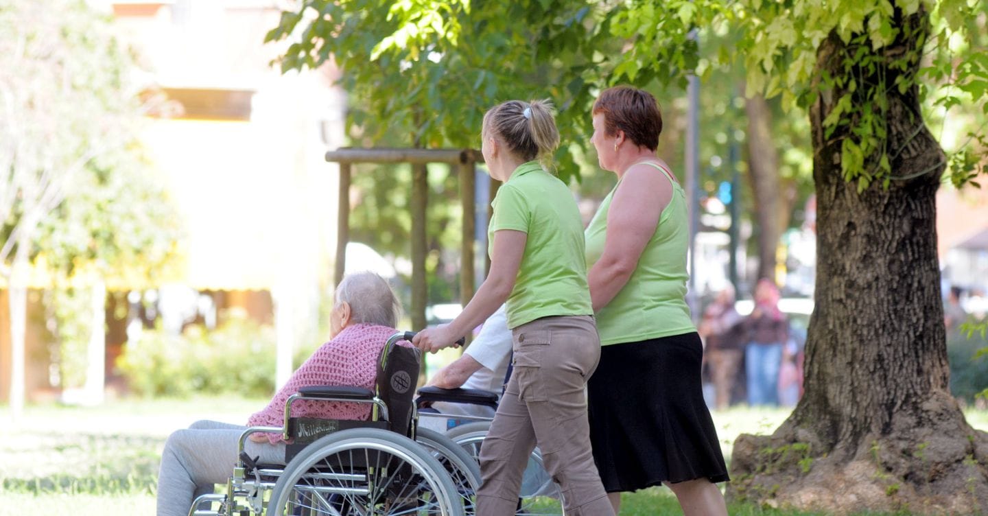 Il datore di lavoro non risponde dell’infortunio della badante istruita  a voce