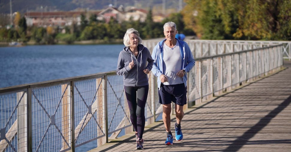 Istat, la speranza di vita in buona salute scende a 58,1 anni ma in Italia si vive in media due anni più a lungo degli altri paesi Ue