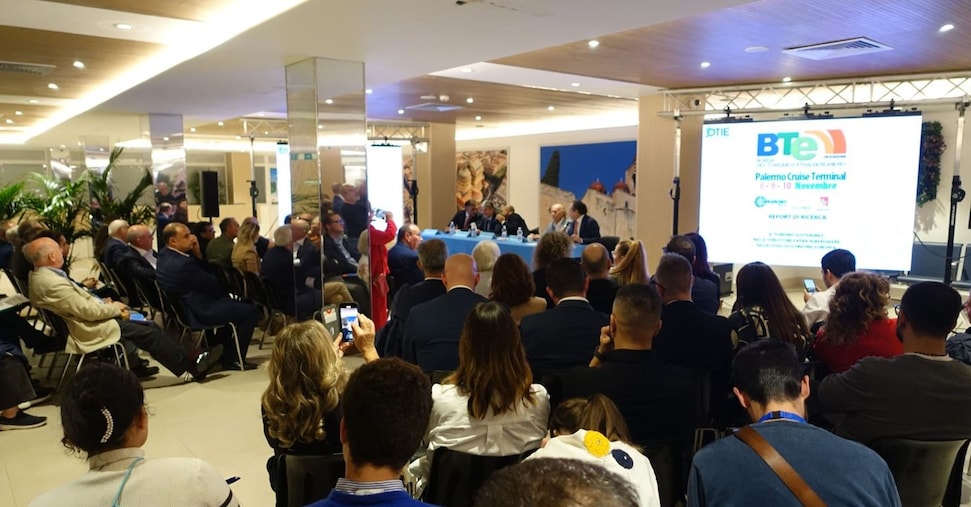 Turismo in Sicilia: costa sotto pressione, aree interne in affanno