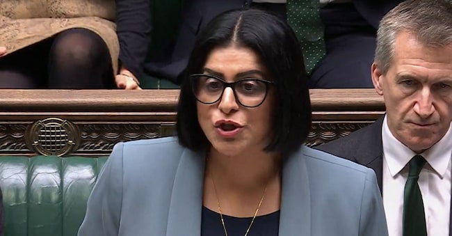 Il ministro degli Interni britannico Shabana Mahmood illustra le riforme per la richiesta di asilo nel Regno Unito