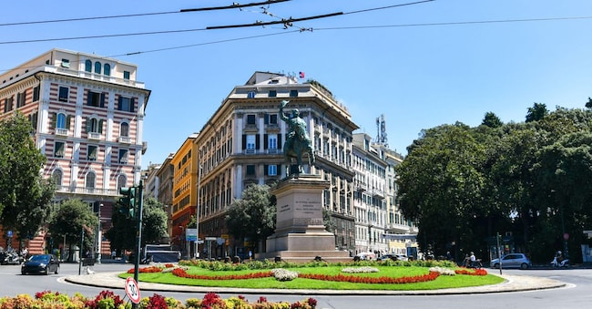 Genova, Piazza Corvetto (Alamy Stock Photo / Reuters)