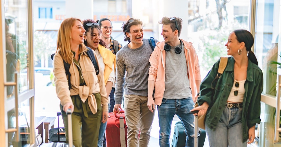 Rapporto Civita, ai giovani non servono centomila attività. Ecco quel che conta per il loro benessere