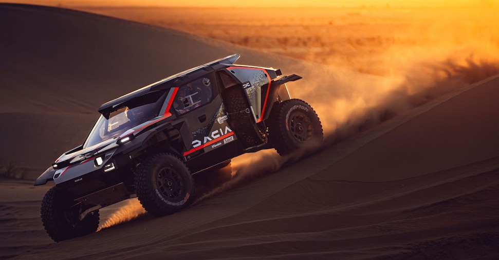 Dacia rilancia la sfida nei rally-raid: debutta Sandrider per un 2026 dalle alte ambizioni.