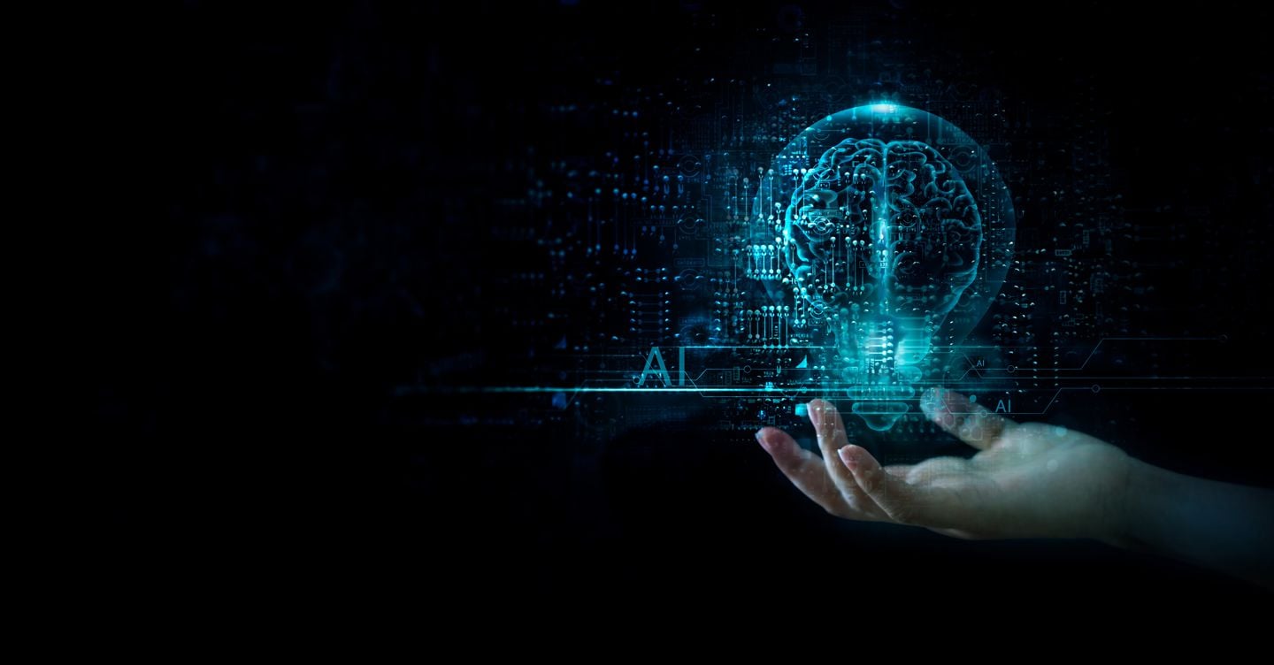 Come vengono addestrati gli algoritmi e cosa significa AI rilevante secondo il Regolamento AI