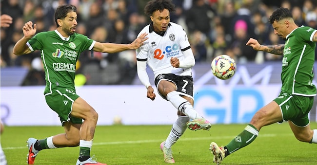 Cesena-Avellino, 09/11/2025. Campionato di calcio serie B 2025/2026.