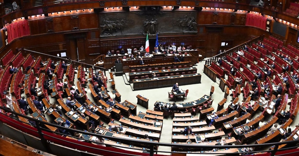 «Senza consenso è violenza sessuale»: sì unanime della Camera