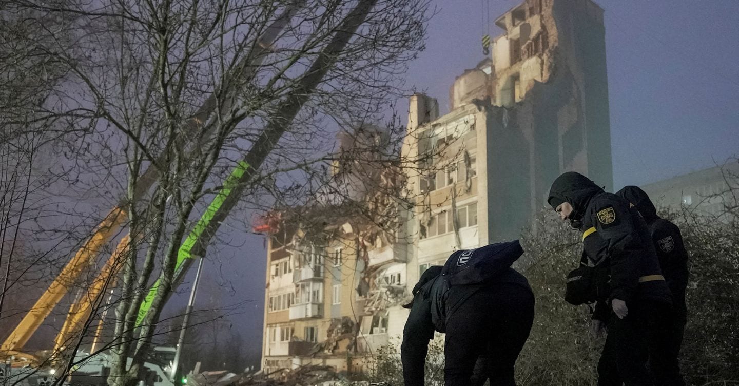 Ucraina, Zelensky vedrà Trump nei prossimi giorni. Il presidente Usa al lavoro su piano «accettabile»