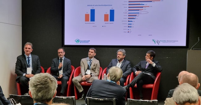 I relatori della conferenza sul progetto coordinato di voto di Assofondipensione: da sinistra, Andrea Mariani (Assofondipensione), Sergio Carbonara (Frontis Governance), Aldo Gentile (Byblos), Libero Giunta (Cometa), Giancarlo Fonseca (Lombard Odier IM)