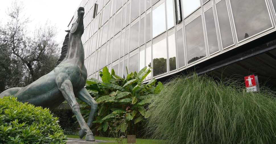 Manovra, dal taglio del canone Rai al buono scuola: le nuove proposte