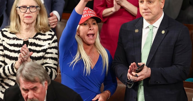 La deputata repubblicano Marjorie Taylor Greene della Georgia disturba i democratici durante il discorso del Presidente Donald Trump a una sessione congiunta del Congresso degli Stati Uniti nell'Aula del Campidoglio degli Stati Uniti a Washington, DC, USA, 04 marzo 2025 (ripubblicato il 22 novembre 2025). Il 21 novembre, Greene ha annunciato che si dimetterà dal Congresso degli Stati Uniti e che il suo ultimo giorno di servizio sarà il 5 gennaio 2026.  EPA/JIM LO SCALZO