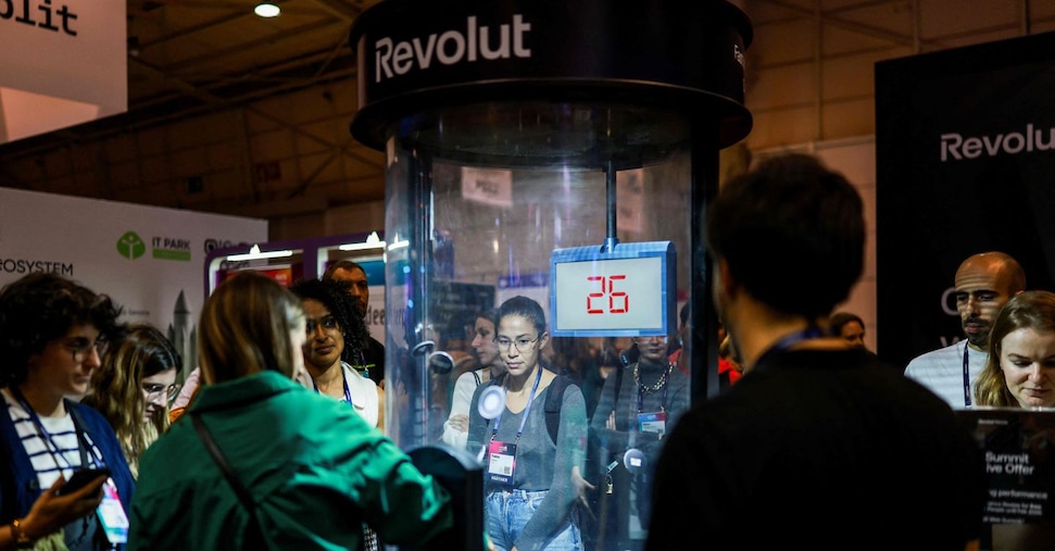 Revolut vola a 75 miliardi e diventa una delle fintech private più valutate al mondo