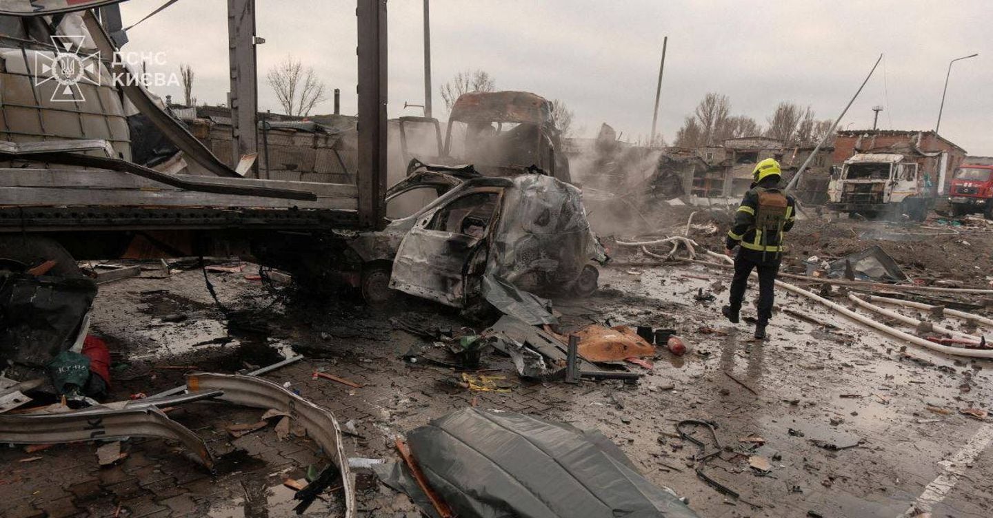 Ucraina, Abc: «Kiev ha accettato piano di pace». Ad Abu Dhabi colloqui Usa-Russia