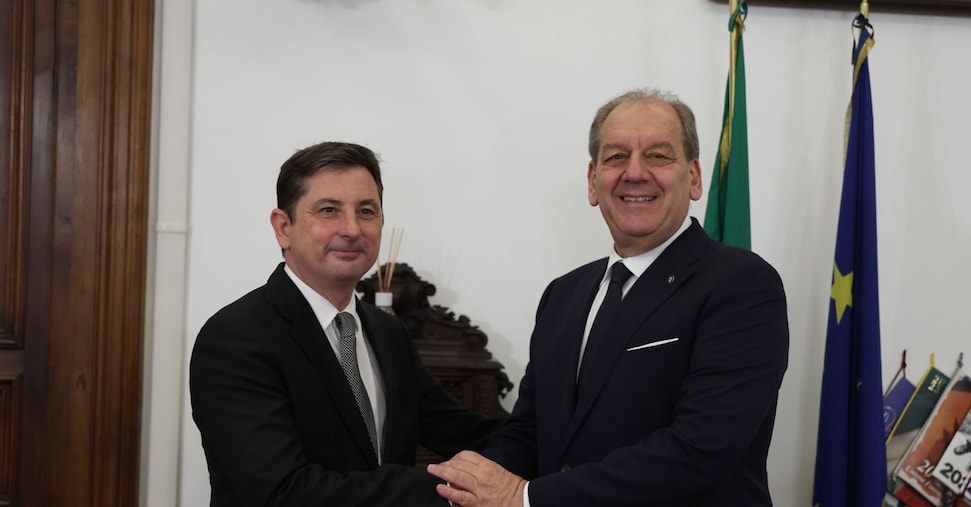 Jti, accordo per l’acquisto di 8.000 kg di tabacco italiano nel prossimo triennio