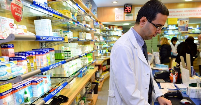 Via libera definitivo della Camera al disegno di legge di semplificazione delle attività economiche e di servizi a favore dei cittadini e delle imprese, novità anche per le farmacie 