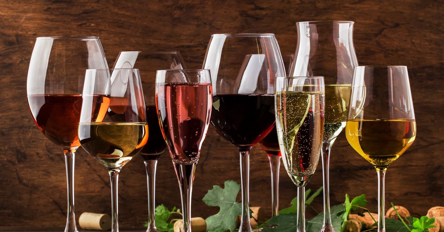 A ogni vino il suo calice? Vero, ma per non impazzire (e ingombrare) ne basta uno universale