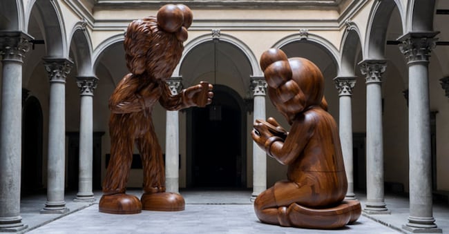 Kaws,The Message. Palazzo Strozzi Florenze. (Ela-Bialkowska)