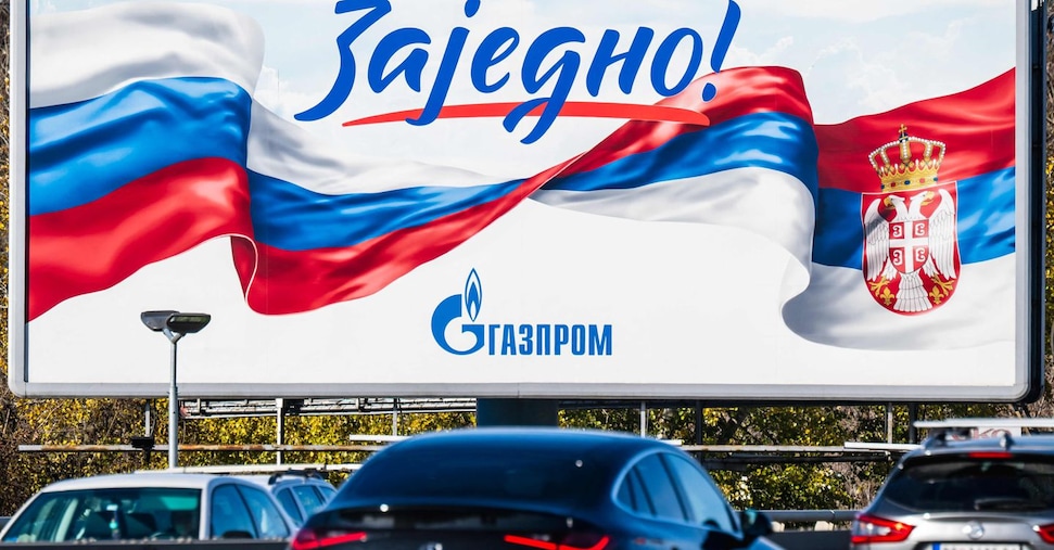 Russia: entrate da gas e petrolio crollano del 33,8% a novembre