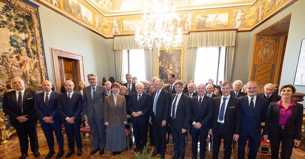 Premi Leonardo, le aziende e gli universitari vincitori incontrano Mattarella al Quirinale