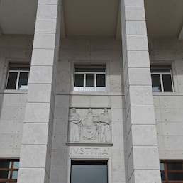 Foto Zambello Lorenzo ANSA Generiche Alto Adige Bolzano Piazza del Tribunale