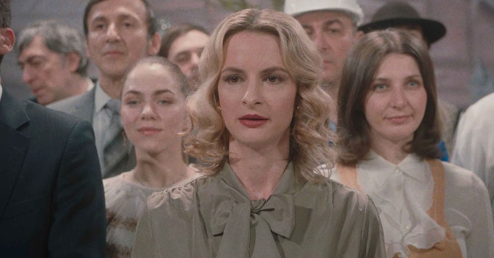 The New Year That Never Comes », une première œuvre puissante qui mêle farce et tragédie