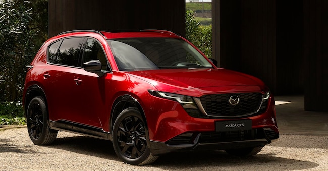La nuova Mazda CX-5 che punta su una clientela raffinata; sotto il cofano un quattro cilindri da 2.5 litri da 141 cc con un consumo di 7 l / 100 km