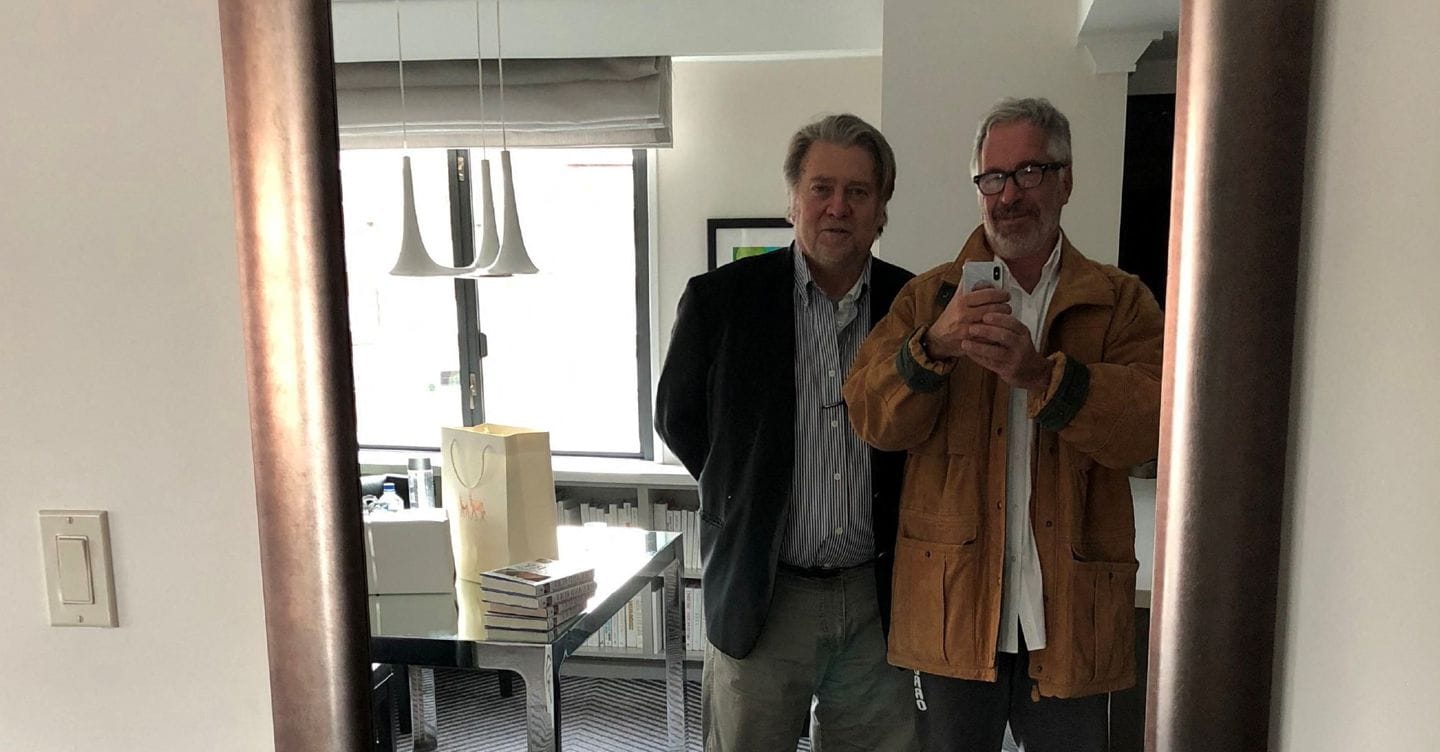 Nuove foto imbarazzanti di Epstein con Trump, Clinton, Bannon e Gates