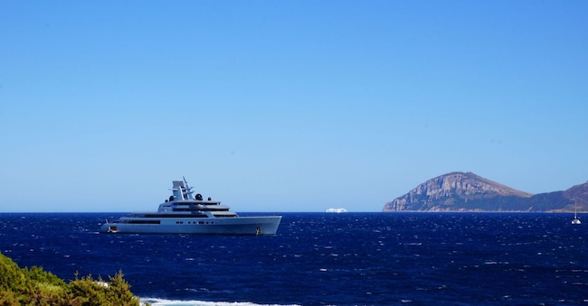 Lo yacht di Brin (fondatore di Google) a Cala di Volpe