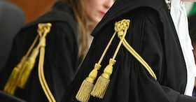 MAGISTRATURA GIUDICI GIUSTIZIA    TOGA   TOGHE   DRAPPO    DRAPPI  GIUDICE  MAGISTRATO  MAGISTRATI