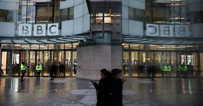 Il presidente Usa Trump intenta una causa miliardaria all’emittente nazionale britannica BBC per un documentario del 2024