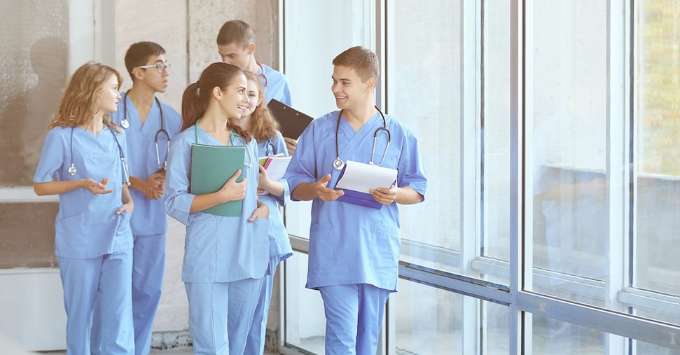 Dagli specializzandi “tappabuchi” per le visite Inps allo screening dell’obesità tra i teenager: le prime novità in campo per la sanità