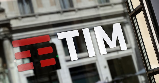 LOGO TIM VETRO PORTA