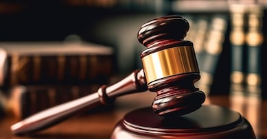 GIUSTIZIA MARTELLO DEL GIUDICE DECISIONE GIUDIZIO VERDETTO
SENTENZA SENTENZE MARTELLETTO