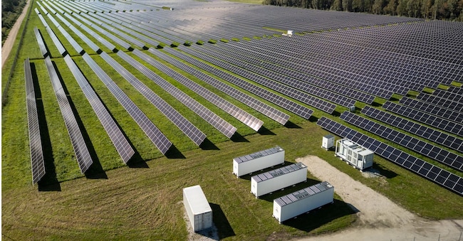 Sistema di batterie di Sungrow integrato a impianto solare