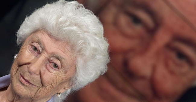 Maria Sole Agnelli durante un momento della trasmissione ''Porta a Porta'', negli studi RAI di via Teulada, per i dieci anni della scomparsa di Gianni Agnelli. Roma, 24 gennaio 2013. ANSA/CLAUDIO PERI
