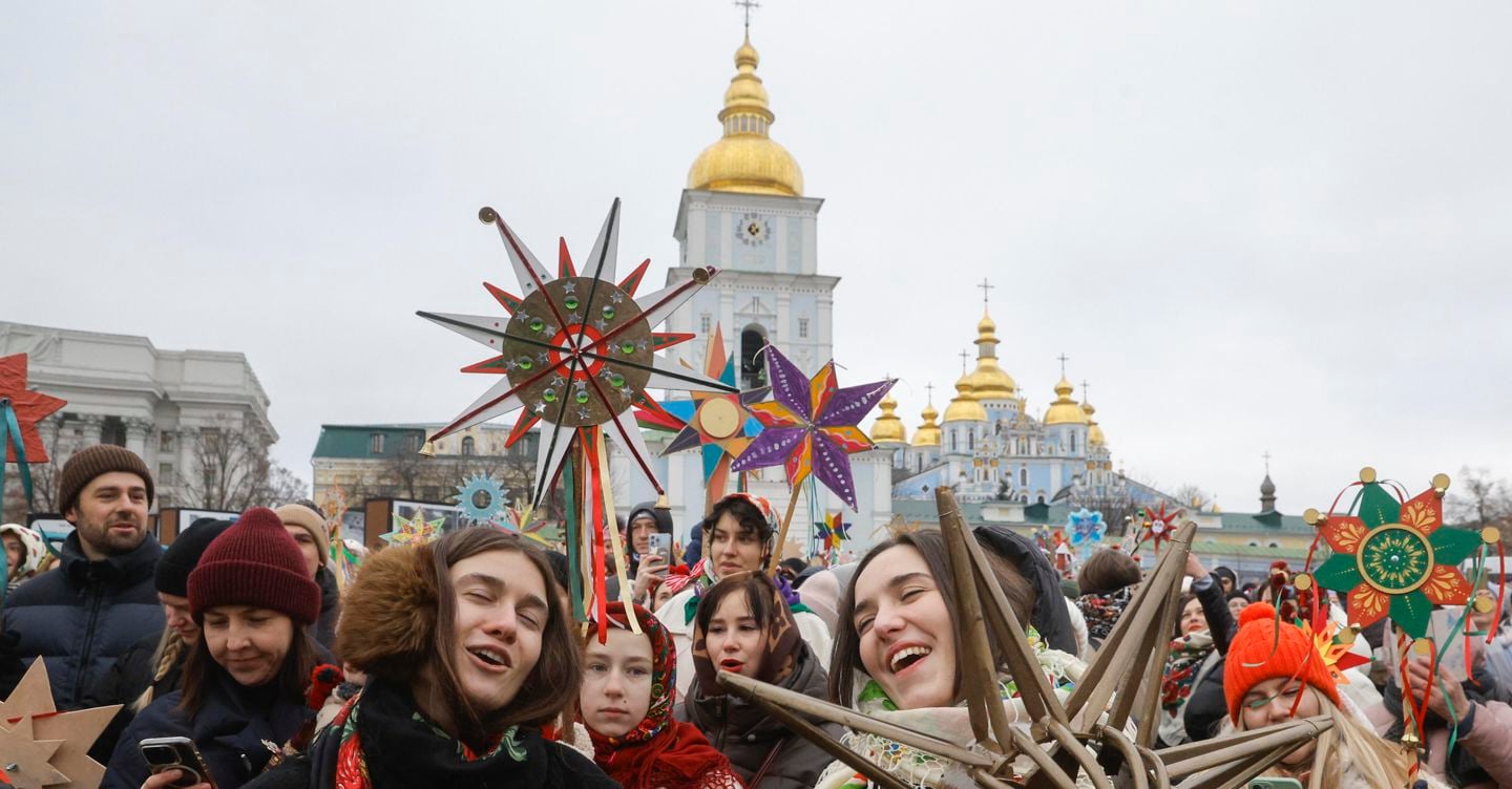 Guerra in Ucraina, Zelensky: «Incontrerò Trump». Putin vuole tutto il Donbass