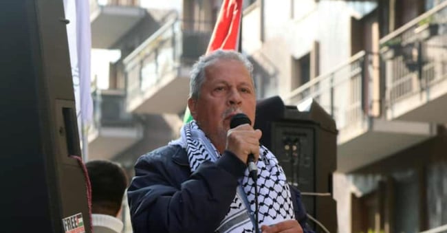 Mohammad Hannoun, presidente Associazione Palestinesi di Italia al corteo pro Palestina a Milano, 18 ottobre 2025. ANSA/Paolo Salmoirago
