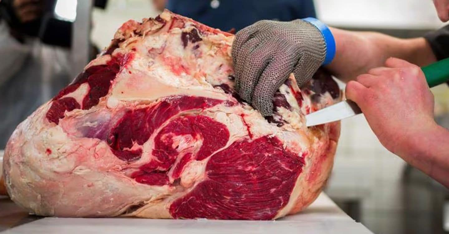 https://i2.res.24o.it/images2010/S24/Documenti/2026/01/01/Immagini/Ritagli/carne-bovina-U18238175832pSY-1440x752@IlSole24Ore-Web.jpg