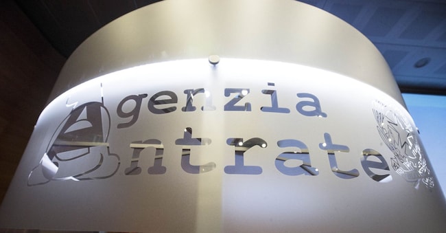 Nel 2025 dato record sui rimborsi fiscali liquidati dall’agenzia delle Entrate: sfiorano i 26,3 miliardi di euro le somme restituite a famiglie e imprese per imposte e tasse pagate in eccesso