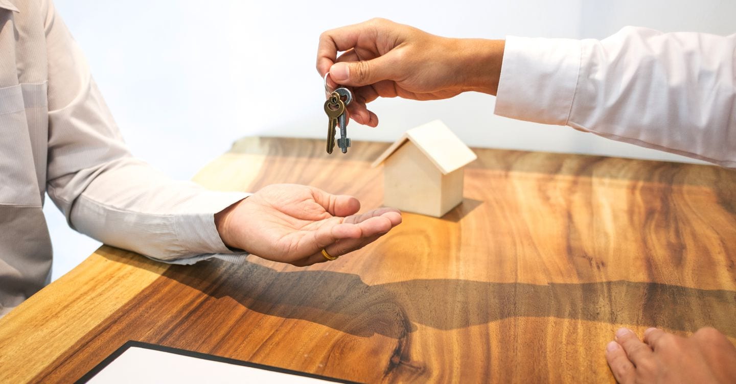 Affitti brevi, la nuova stretta parte dal terzo immobile locato