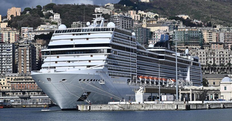 Msc Magnifica ormeggiata a Genova
