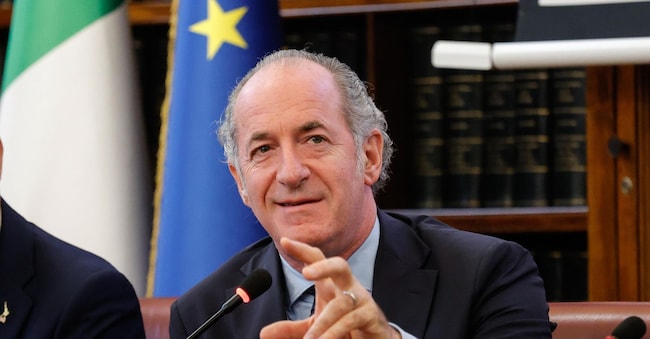 Luca Zaia nella Sala Kock del Senato durante il convegno 'Seminando idee, coltivando proposte. Facciamo crescere l'agricoltura italiana', Roma, 15 Maggio 2025. ANSA/GIUSEPPE LAMI