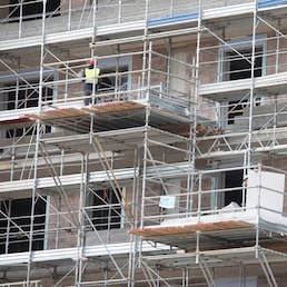 IMPALCATURE EDILIZIA IN COSTRUZIONE PALAZZO PALAZZI