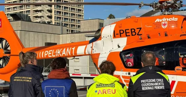 Leonardo Bove, giovane sopravvissuto alla strage di Crans Montana, è stato trasferito in elicottero all’ospedale Niguarda
