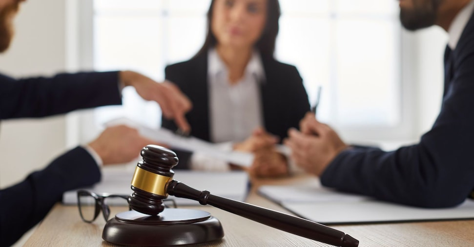 Arbitro assicurativo al via da oggi: fare ricorso sulle polizze costa 20 euro, risposta entro 6 mesi