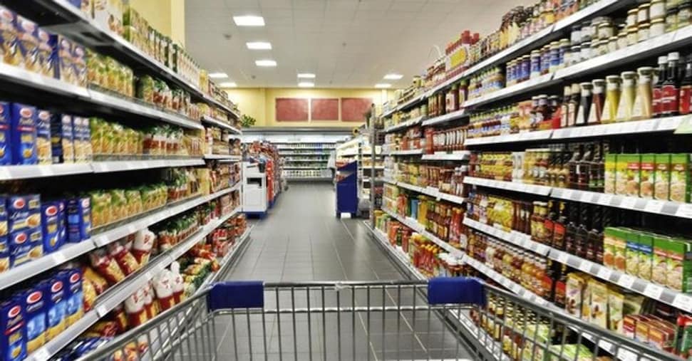 Prezzi alimentari a +24,9% in 4 anni, faro dell’Antitrust sulla Gdo