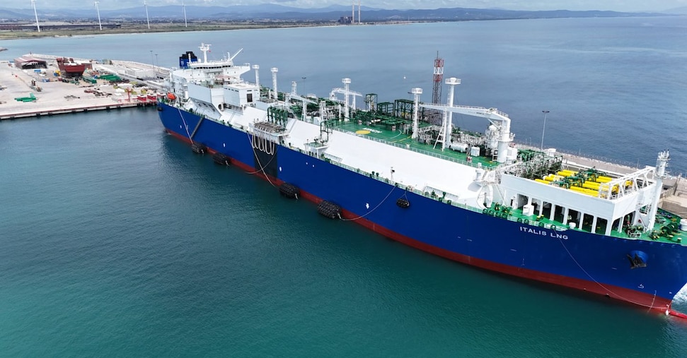 Piombino, il ministero al lavoro sul rigassificatore. Ma è scontro con la Regione contraria alla proroga