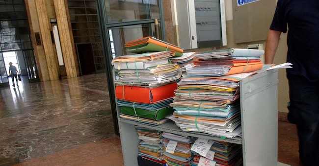 FALDONI DOCUMENTI TRIBUNALE
ATTI PROCESSUALI
MILANO
PALAZZO DI GIUSTIZIA