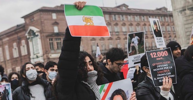 Manifestazione degli iraniani a sostegno della libertà dell’Iran contro il regime teocratico. Torino, Italia - 15 Gennaio 2026. (LaPresse)